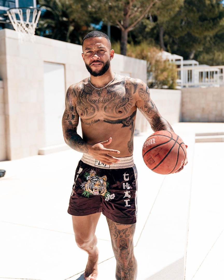 What will Memphis Depay bring to Manchester United Cookery skills  rapping tattoos and LOADS more female fans  Mirror Online