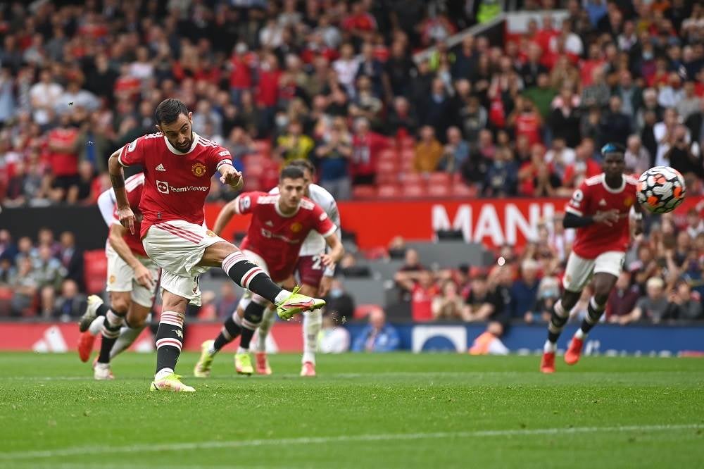 Exquisite Fernandes Criticises Referee After Missed Penalty Scene Digital Art Exquisite Fernandes Criticises Referee After Missed Penalty Scene Digital Art