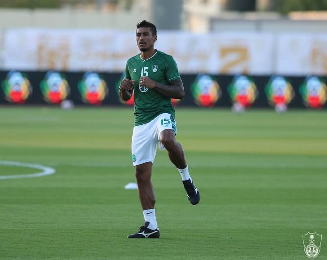 Paulinho (left previous club Al-Ahli Jeddah in Sep