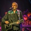 Neil Diamond and 6 other famous people with Parkinson’s disease