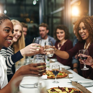Could your dinner companions affect your waistline?