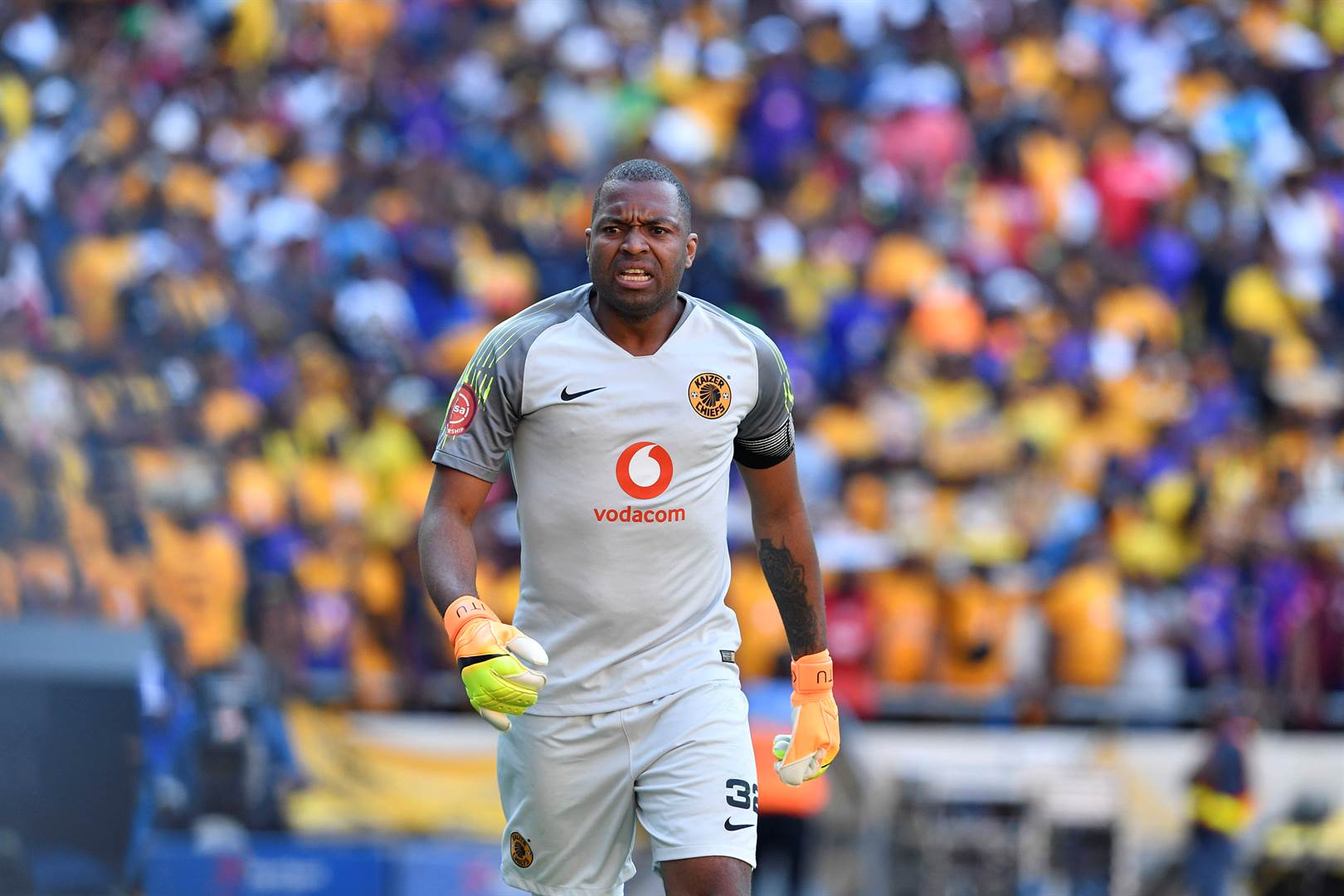 Kaizer Chiefs extend Khune contract as club lines up post-playing role for  the keeper - Soccer24