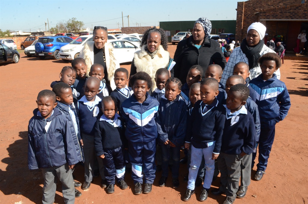Thabang Primary School teachers and Lilitha's clas