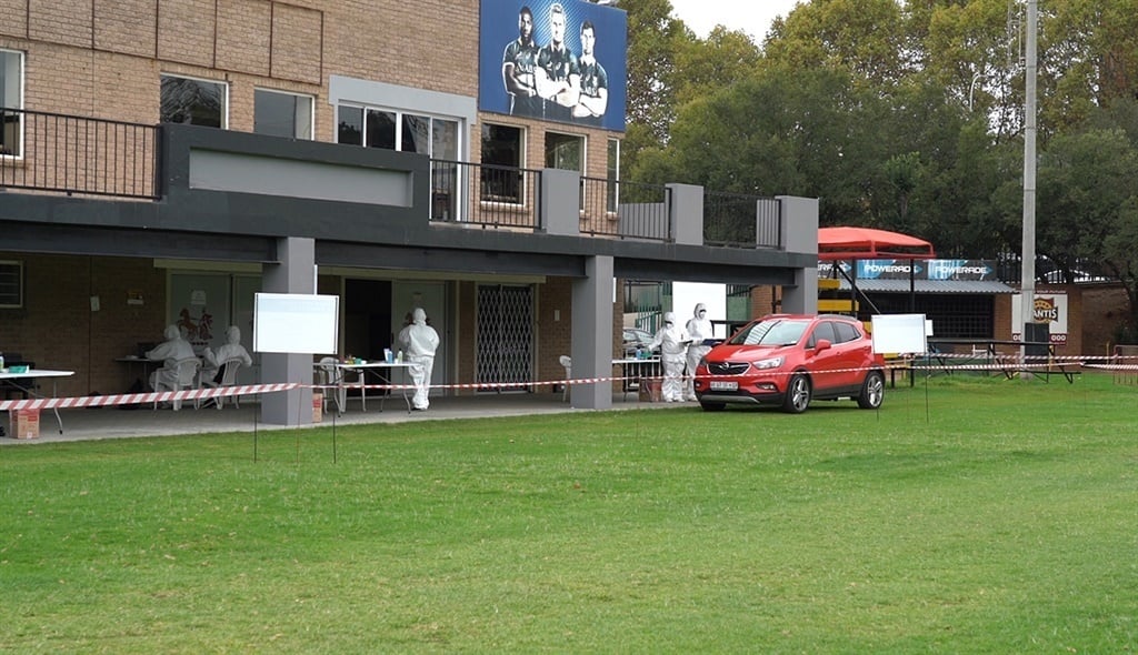 Those living in Joburg can get tested for Covid-19 at this drive-thru testing station at the Wanderers Stadium in Johannesburg.
