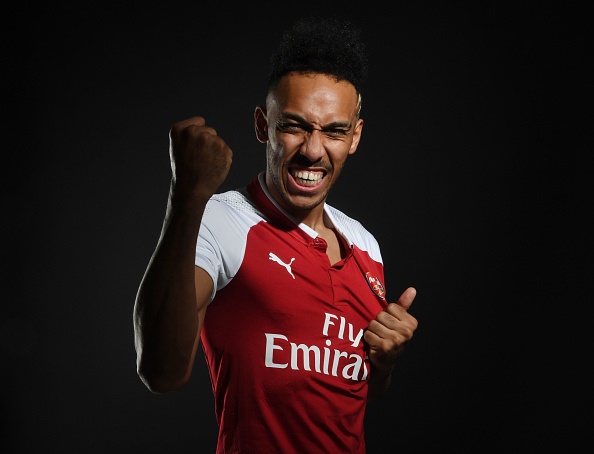 Arsenal unveil new signing Pierre-Emerick Aubameyang