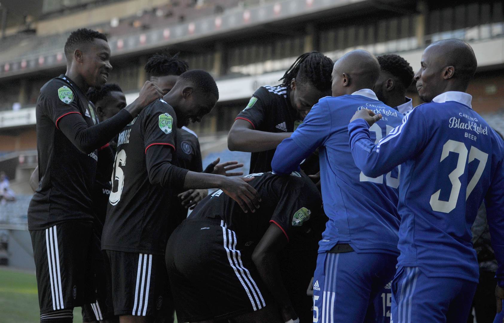 The Legend of Orlando Pirates - Kick Off