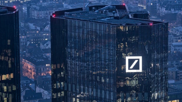 Deutsche Bank menarik diri dari Rusia