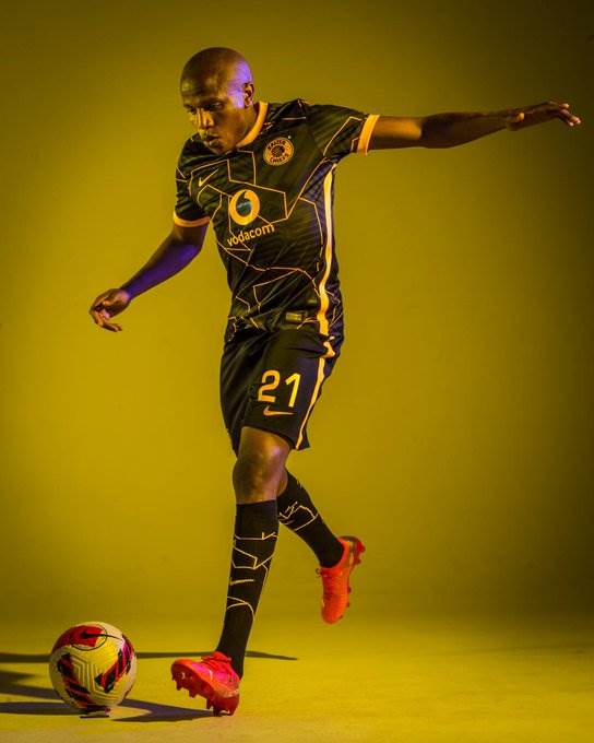 Sifiso Hlanti's safety at Kaizer Chiefs not secure