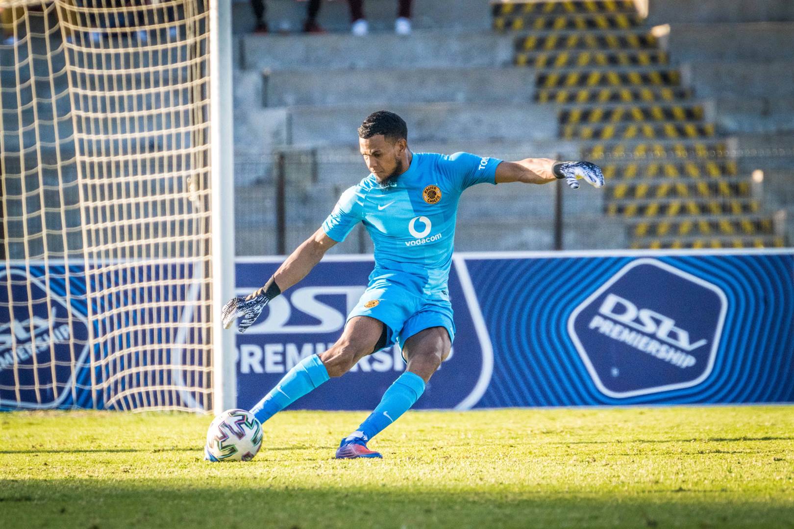 Captivating Stellenbosch V Kaizer Chiefs | Match In 5 | Betway Premiership Moment for Desktop Captivating Stellenbosch V Kaizer Chiefs | Match In 5 | Betway Premiership Moment for Desktop