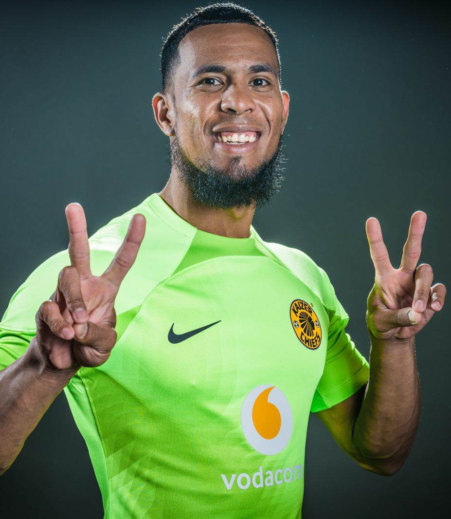 Kaizer Chiefs unveil 2022/23 goalkeeper kits