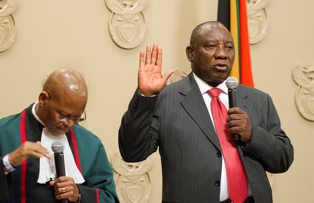 Cyril Ramaphosa is sworn in as South African President by Chief Justice Mogoeng Mogoeng. Picture: Rodger Bosch/Pool via AP