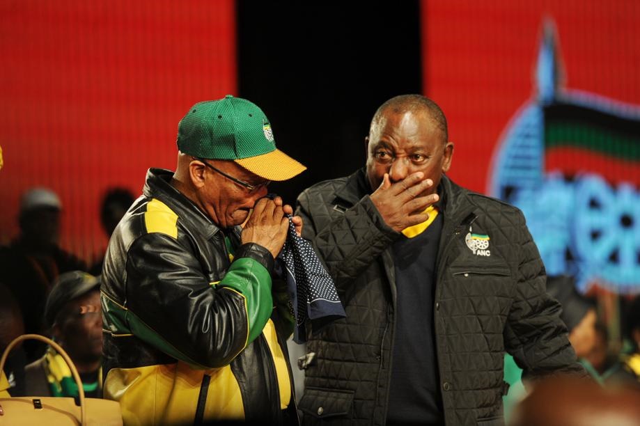 The transition talks between president Jacob Zuma and Cyril Ramaphosa have probably reached a choking and suffocating point for both men. Photo by Jabu Kumalo.