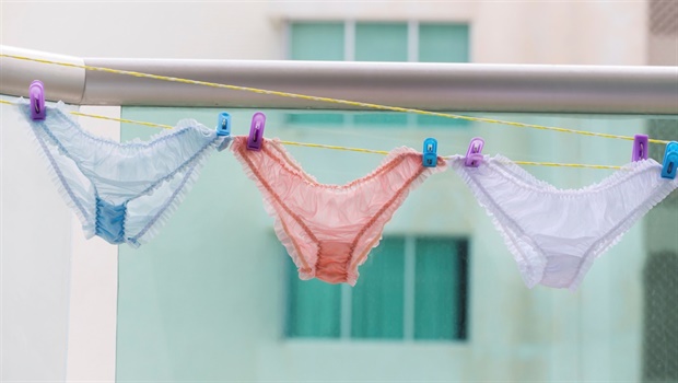 Underwear stains female