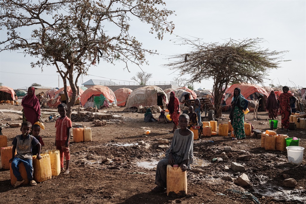 El jefe humanitario de la ONU, Martin Griffiths, advirtió el 5 de septiembre de 2022 que Somalia estaba "en la puerta del hambre" después de haber sido golpeado por cuatro temporadas de lluvias fallidas que han causado una sequía devastadora.