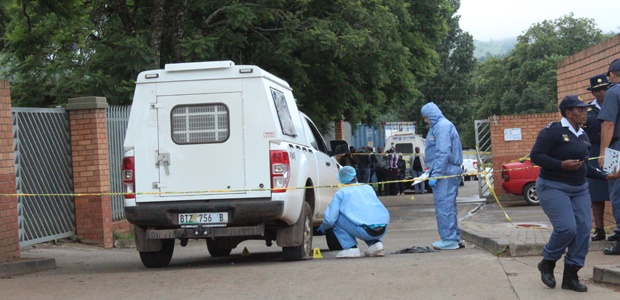 The Ngcobo police station is under heavy guard following the killing of 5 officers. (Ziyanda Zweni, Daily Sun)

