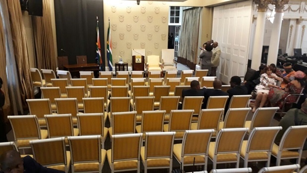 <p>Journalists are still waiting for the swearing in process to commence in Tuynhuys.</p><p>The process has been delayed pending the conclusion of the debate on land expropriation without compensation, happening simultaneously in the House. </p>