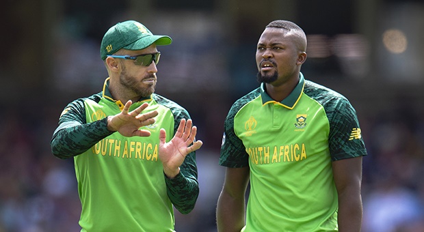 Faf du Plessis and Andile Phehlukwayo (Getty Images)