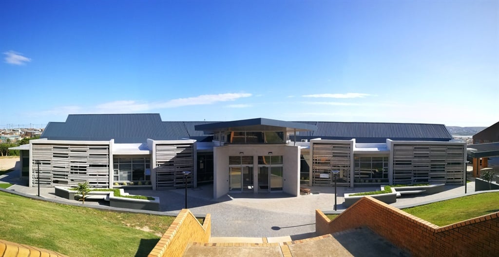 The school is the 10th in the country, the second in the Eastern Cape and the first for the region of Nelson Mandela Bay. Photo @MandelaUni / Twitter