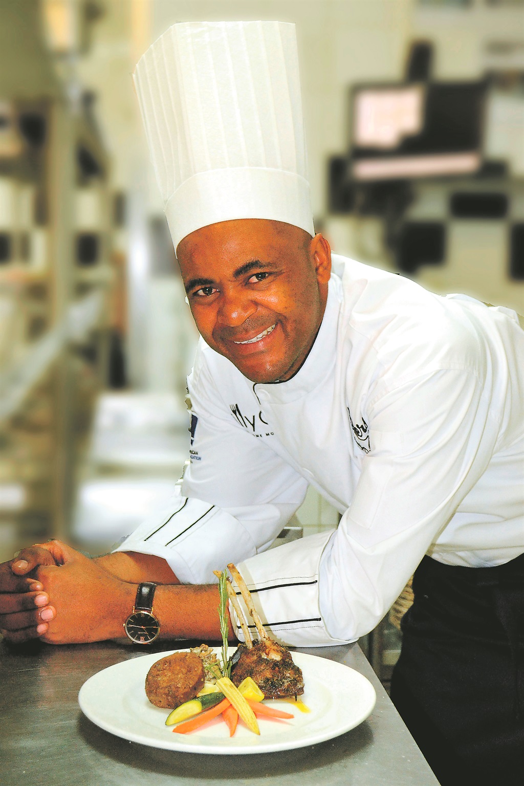 Head chef Sbusiso Dladla brings culinary brilliance to his guests.