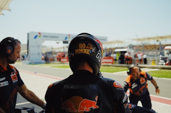 Brad Binder is sporting a customised helmet in support for the Springboks. (X)