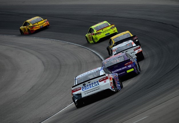 the physics of nascar the science behind the speed