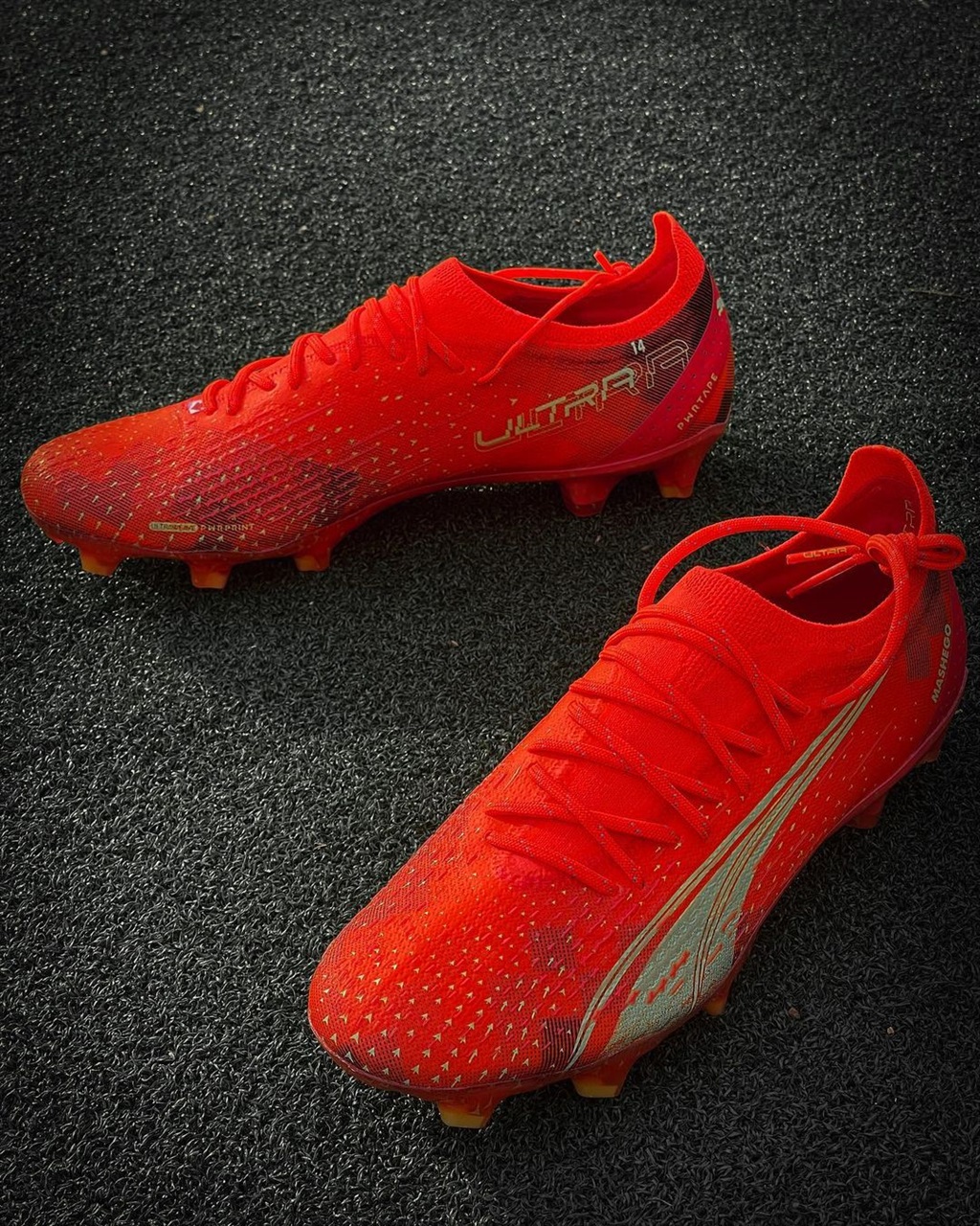 The new PUMA Ultra boots from the Fearless Pack.