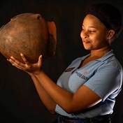 Khoekhoen pot van moontlik 2 000 jr. oud by Kagga Kamma-natuurreservaat gevind