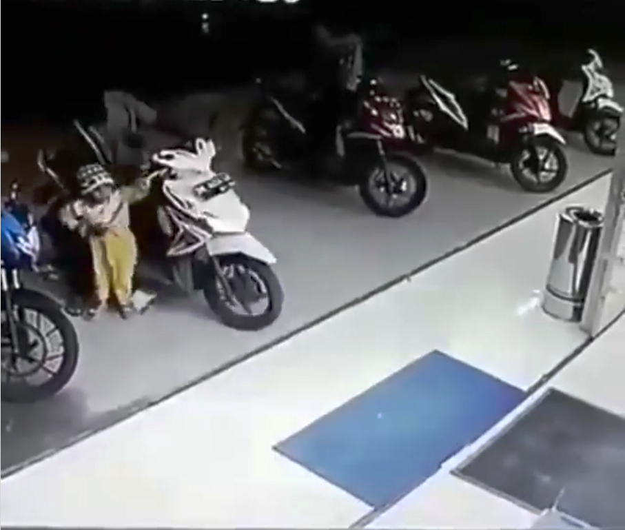 WATCH: TODDLER DRIVES MOTORCYCLE THROUGH GLASS DOORS! | Daily Sun