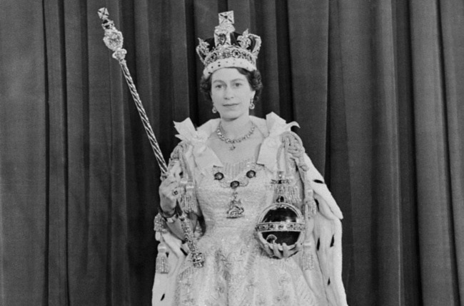 Queen Elizabeth after her coronation with the crown jewels. (PHOTO: Getty Images) 