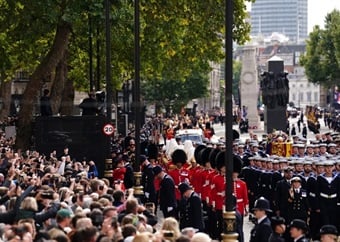 YOU in the UK | You could hear a pin drop: in the crush of the crowd at the queen’s funeral