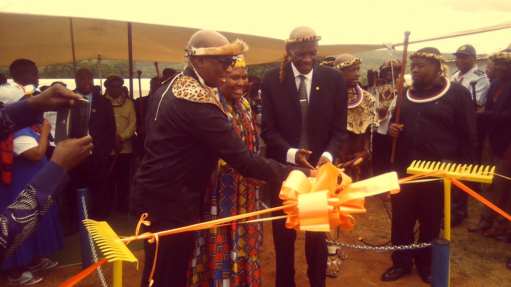 Minister Zizi Kodwa, Deputy Minister Nocawe Mafu a