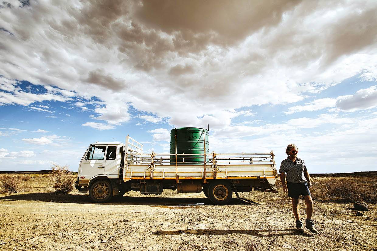 Skaars waterbronne in Afrika is toenemend onder druk weens groter waterverbruik, tesame met meer droogtes en hittegolwe wat op die vasteland voorkom. Willem van der Berg