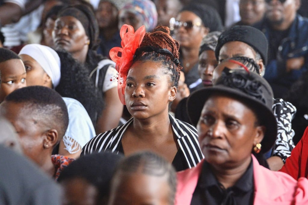  Mourners during the funeral of Kgosi Maloka (12) 