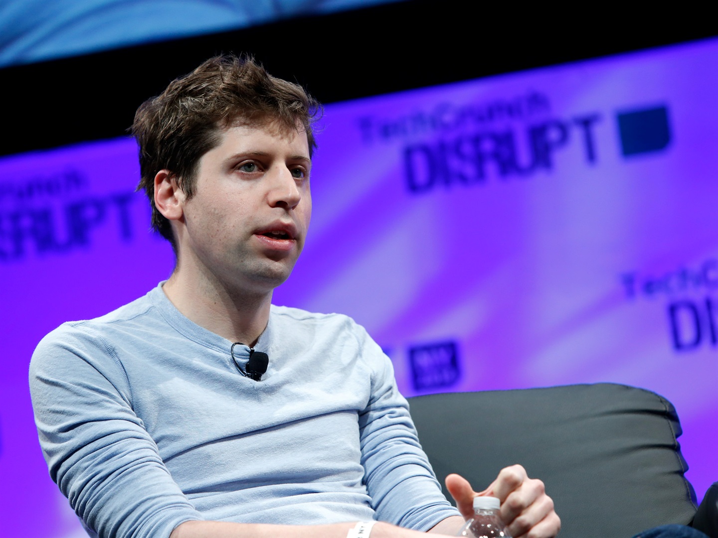 Ousted OpenAI CEO Altman discusses possible return, mulls new AI venture – source | Business