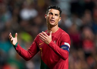  'Ronaldo must do himself a favour and retire'