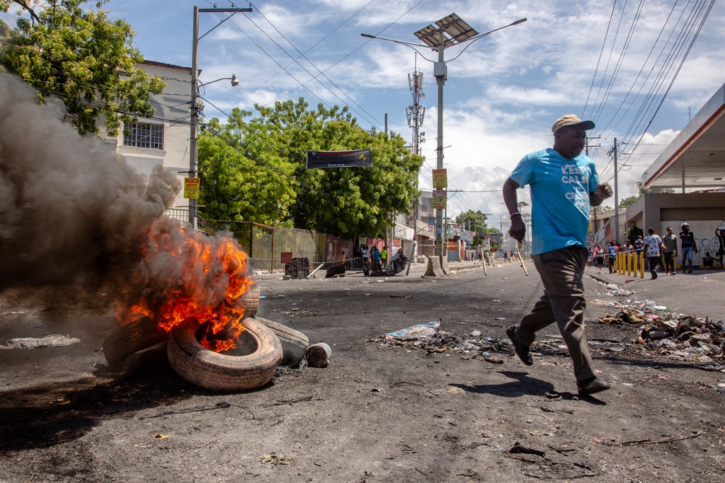 Protesters continue demonstration on the second day of general mobilisation as they barricade all major roads and protest rising gas prices and demand the resignation of Prime Minister Ariel Henry in Port-au-Prince, Haiti on September 14, 2022.