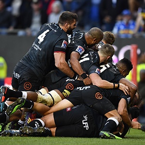 The Sharks celebrate victory at Newlands... (Gallo Images)