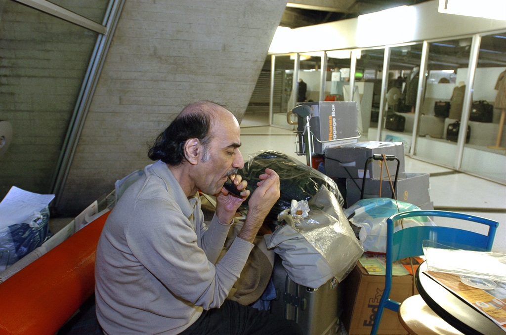 Man who inspired 'The Terminal' dies at Paris airport, News