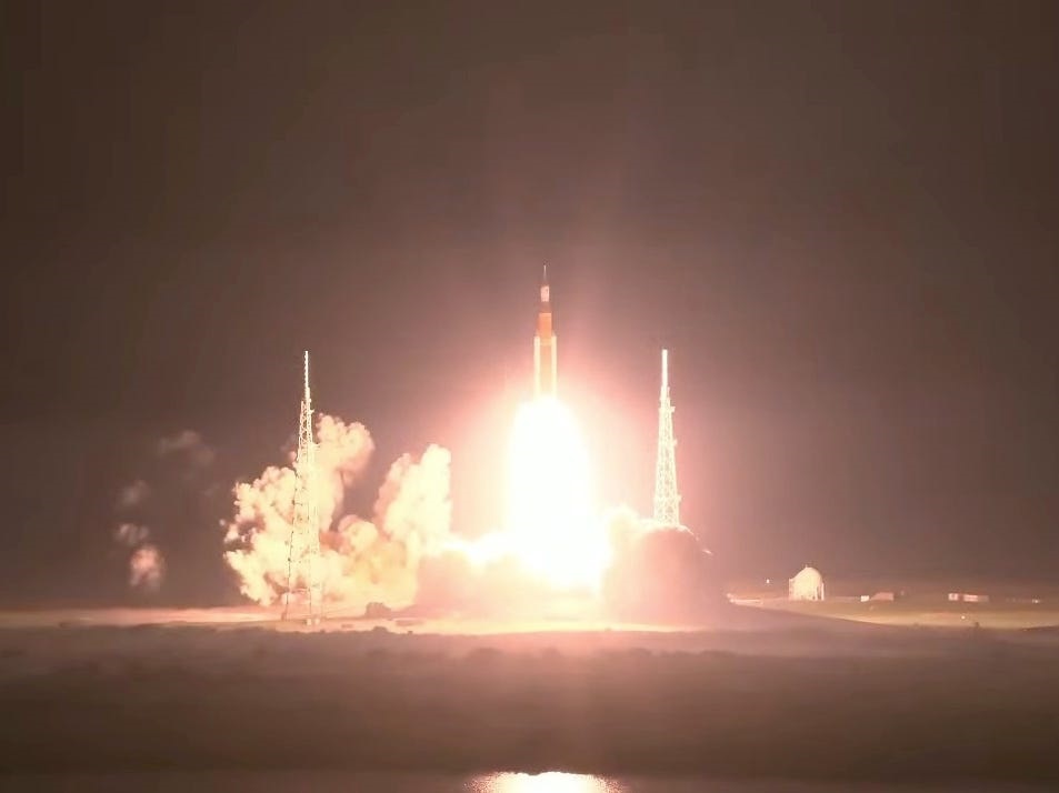 RETURN TO THE MOON: New NASA rocket launches Orion spaceship on its first flight