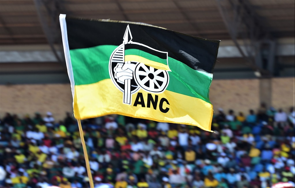 The ANC says it won't be distracted by smaller parties as it prepares for an outright majority in the upcoming elections.