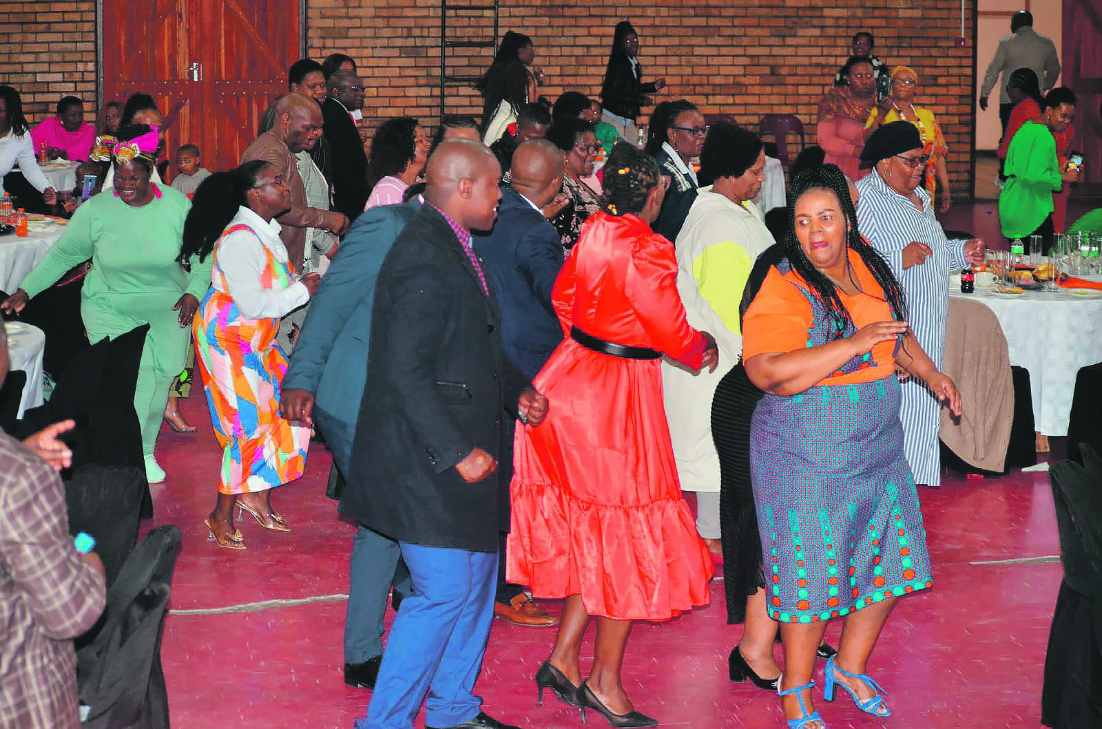 Joy was the order of the day when couples attended the Rekindle of Love event in Gugulethu at the weekend. Inset: Marriage counsellor Ntombentsha Bambiso said parents must also set time aside for kids despite their always-busy schedules.                       Photo by Lulekwa Mbadamane