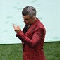 WATCH: Robbie Williams explains middle finger gesture during SWC ceremony