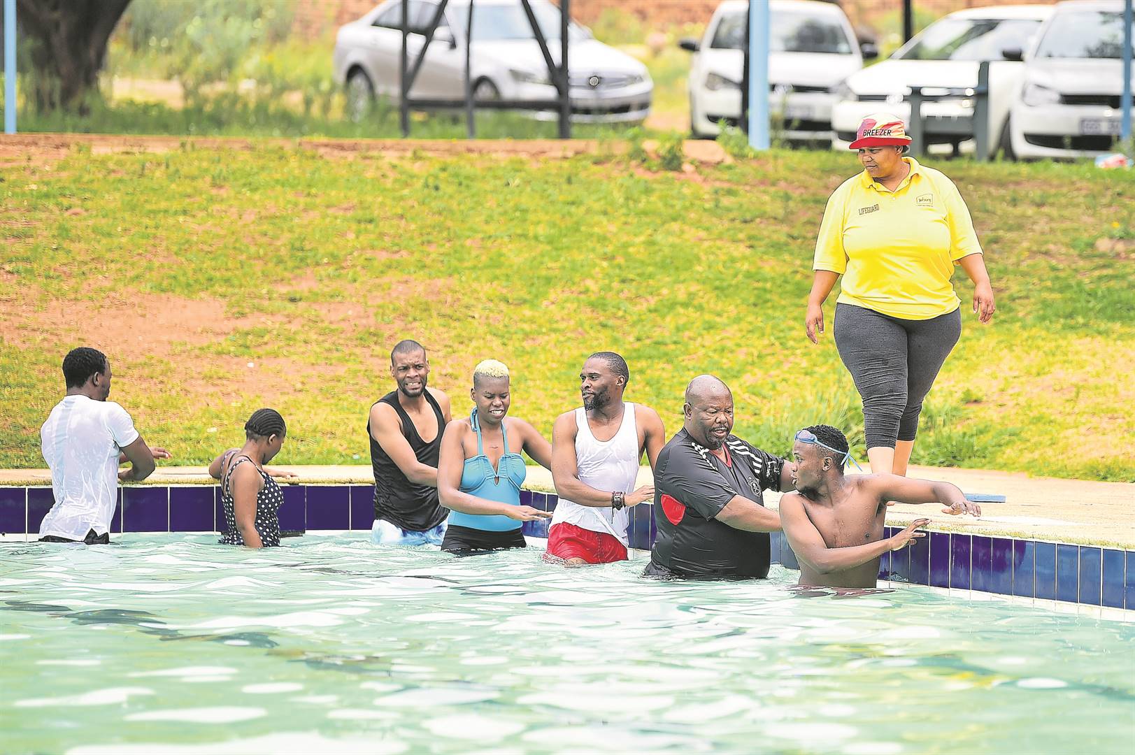 Child and youth care workers of different ages from various centres in Gauteng took to the water at Noordgesig, near Soweto, to learn basic swimming skills.                    