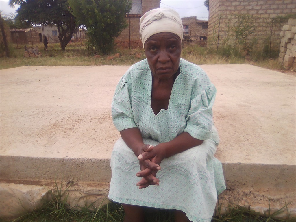 Gogo Philistas Mtsweni, who said her husband died a sad man. Photo by Bongani Mthimunye
