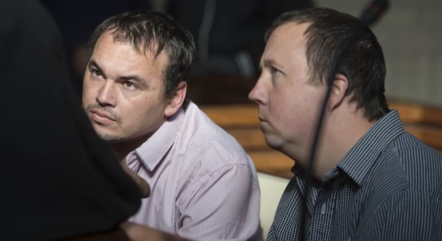 Accused Willem Oosthuizen (left) and Theo Jackson in court~ 