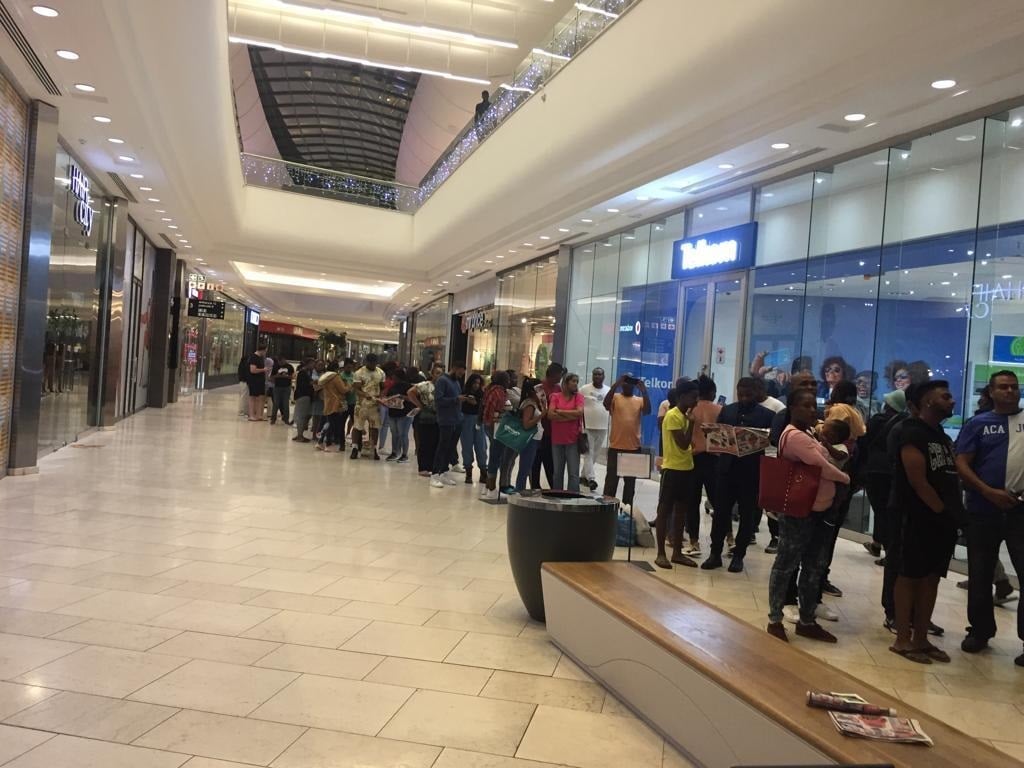 WATCH | Large turnout for Game's first Black Friday midnight opening in three years | Business