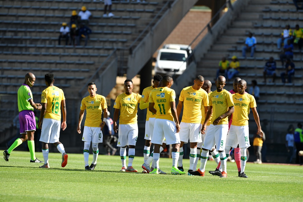 Mamelodi Sundowns players during the MTN 8, Semi Final 1st Leg match between Mamelodi Sundowns and SuperSport United at Lucas Moripe Stadium on September 01, 2019 in Pretoria, South Africa. (Photo by Lefty Shivambu/Gallo Images)