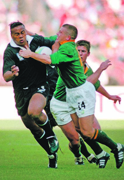 HISTORIC James Small’s tackles on New Zealand’s Jonah Lomu during the 1995 Rugby World Cup were legendary.                             Picture: Ross Kinnaird / EMPICS Getty Images