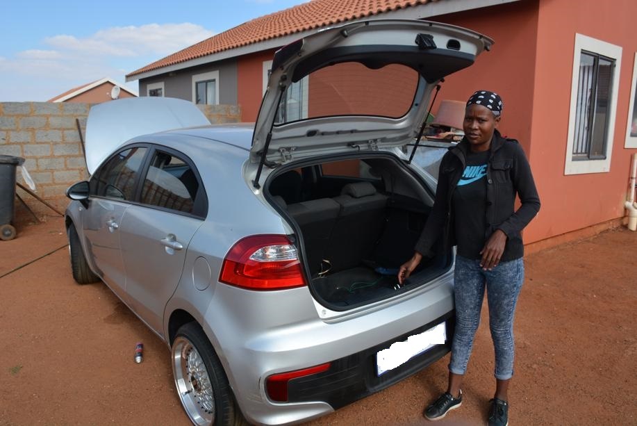 Jabulile Melphahi claims her neighbour stole her sound system and sold it. Photo by Zamokuhle Mdluli