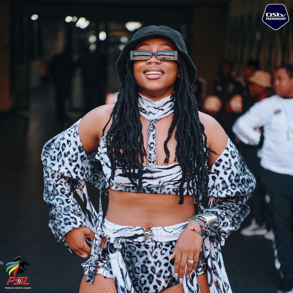 Bontle Modiselle stepping out of the FNB Stadium t